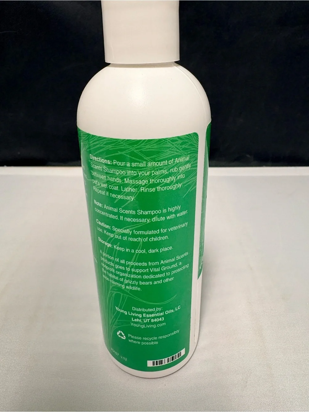 Young Living Animal Scents Pet Shampoo Formulated w Essential Oils 8 fl oz New